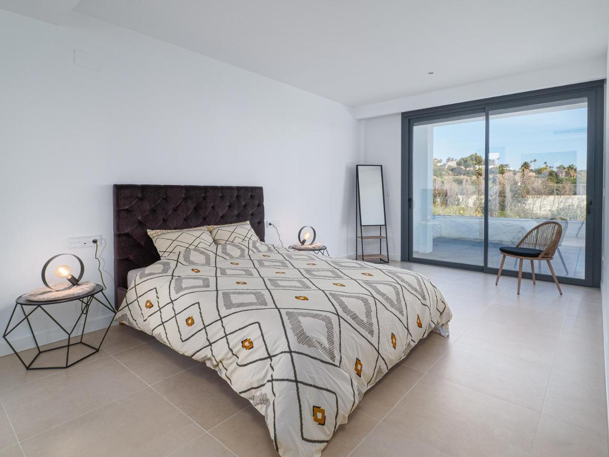 Villa Moderne Proche De La Mer 马尼尔瓦 外观 照片